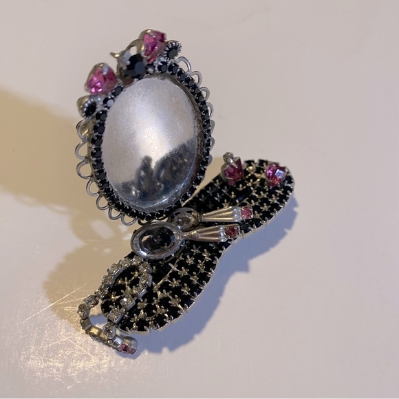 Vintage Bauer brooch “Bejeweled Vanity Table” GUC 2” high by 2 1/4” wide - Picture 2 of 5